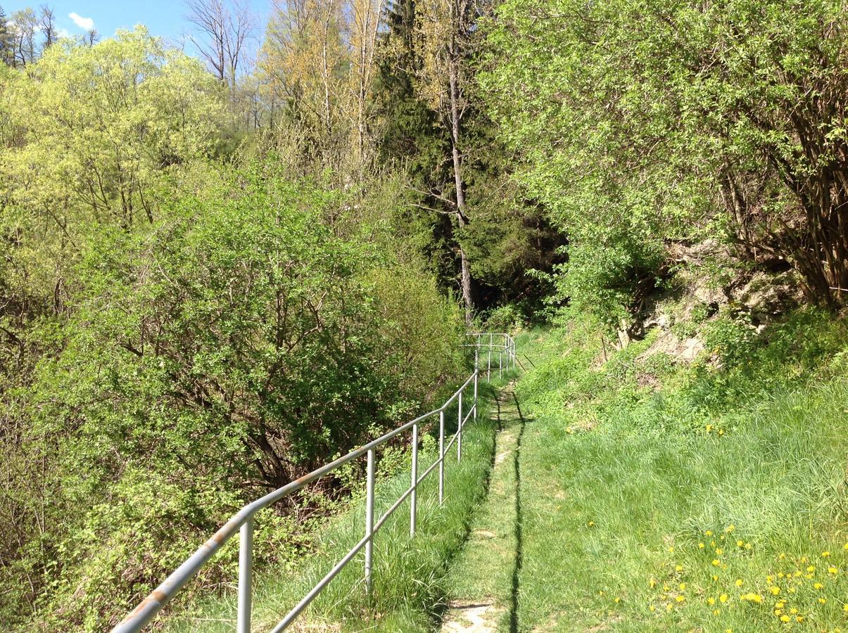 Guest Rooms Waterfall Smolyan Bagian luar foto