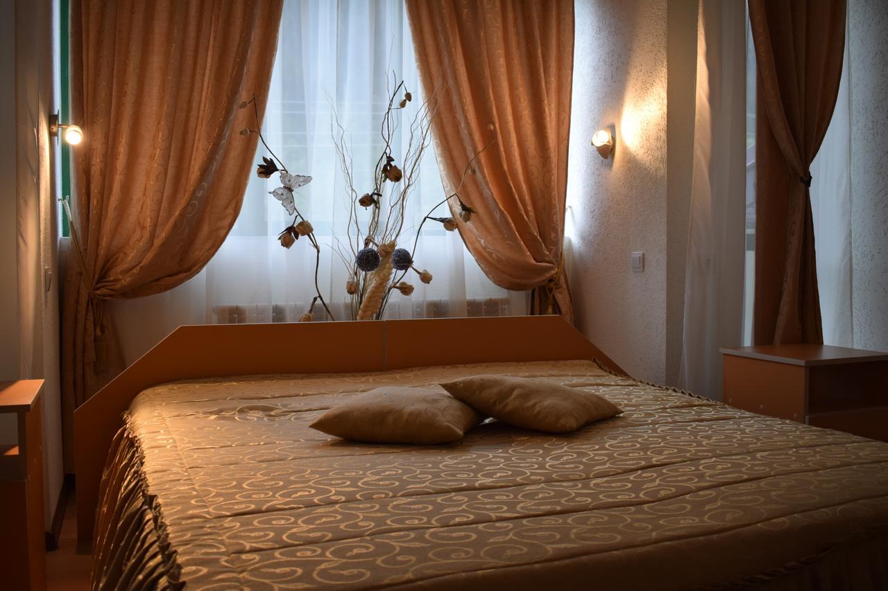 Guest Rooms Waterfall Smolyan Bagian luar foto