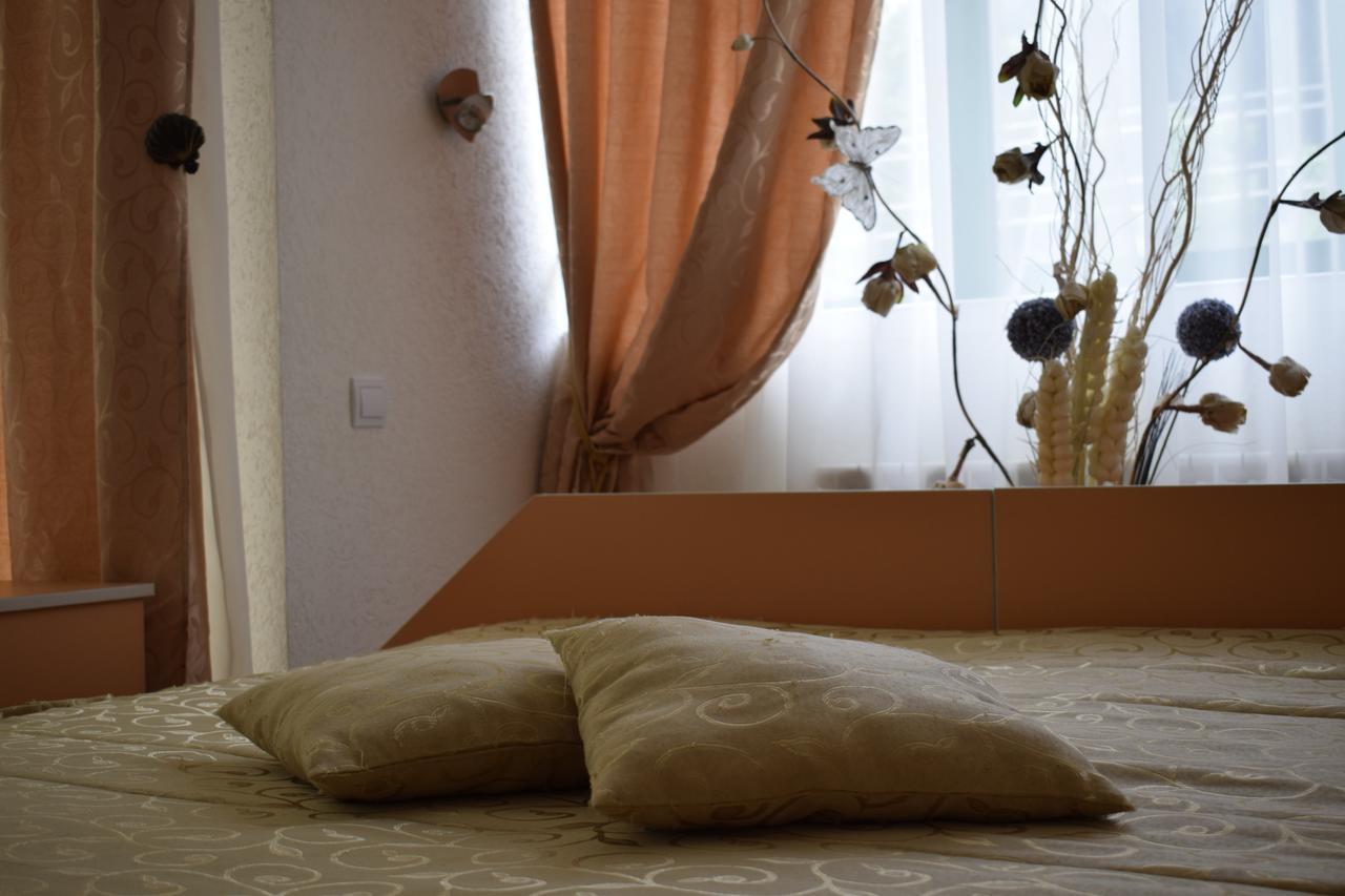 Guest Rooms Waterfall Smolyan Bagian luar foto